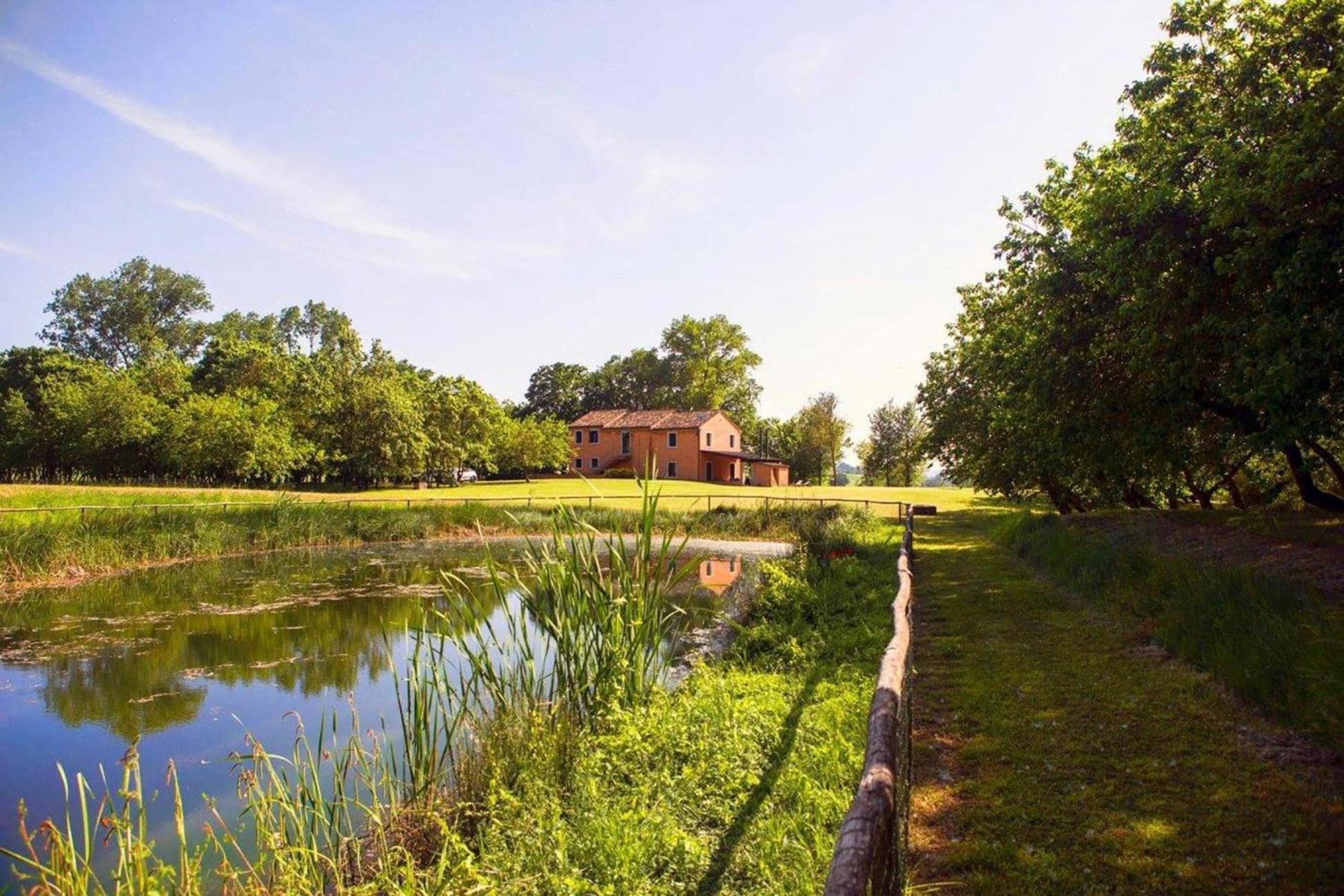 Agriturismo La Sorgente 卡梅拉诺 外观 照片