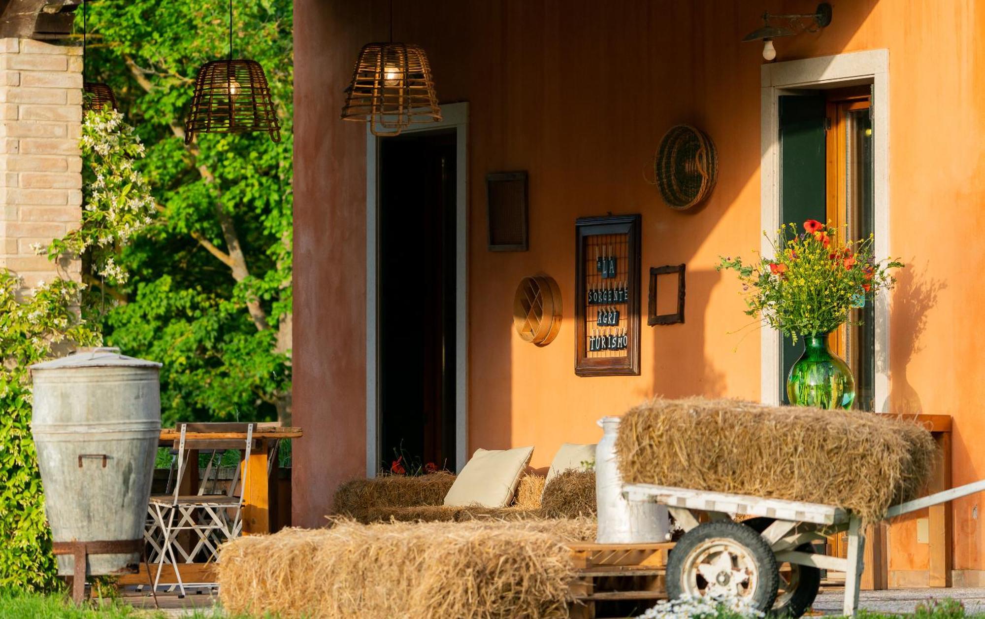 Agriturismo La Sorgente 卡梅拉诺 外观 照片