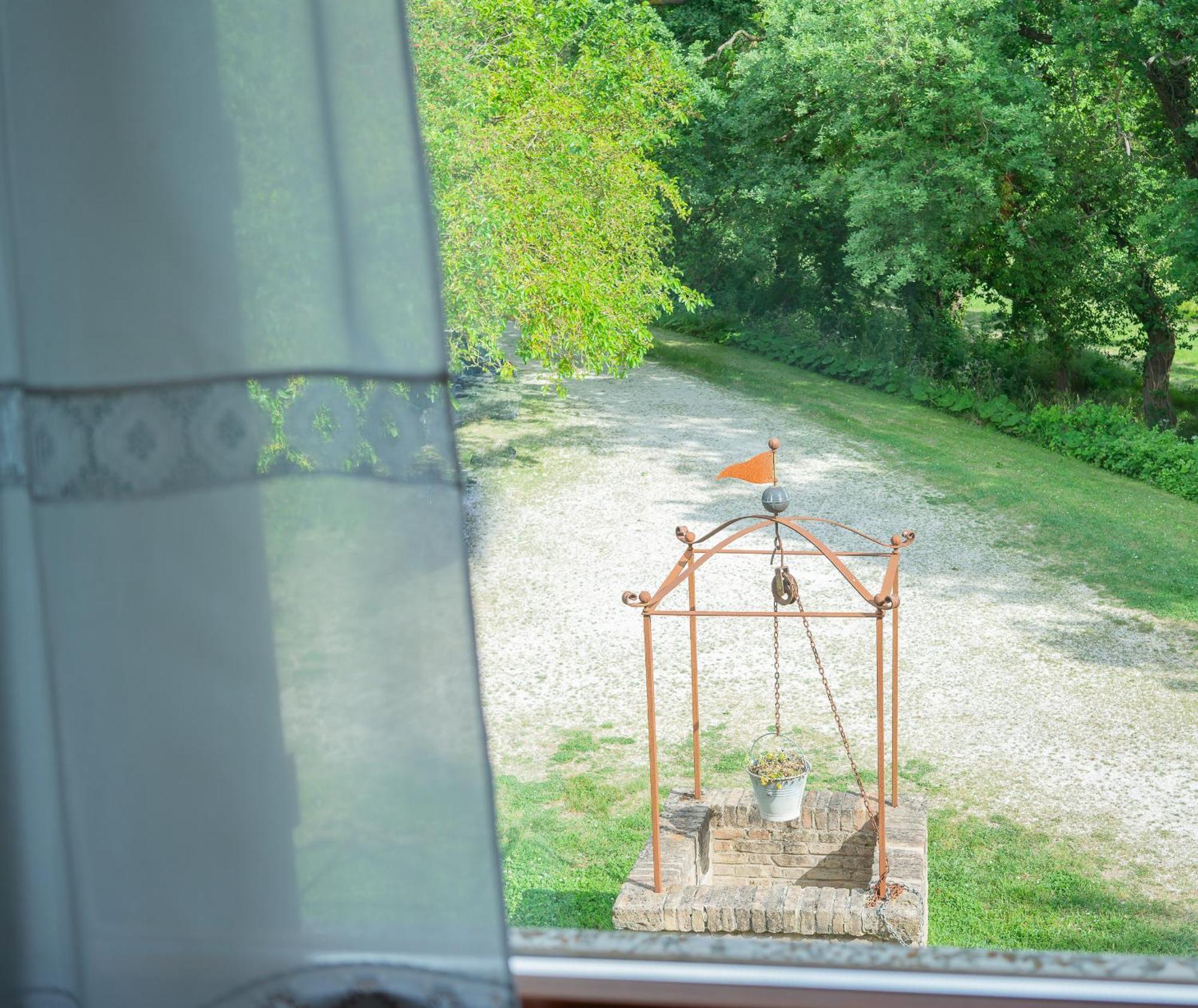 Agriturismo La Sorgente 卡梅拉诺 外观 照片