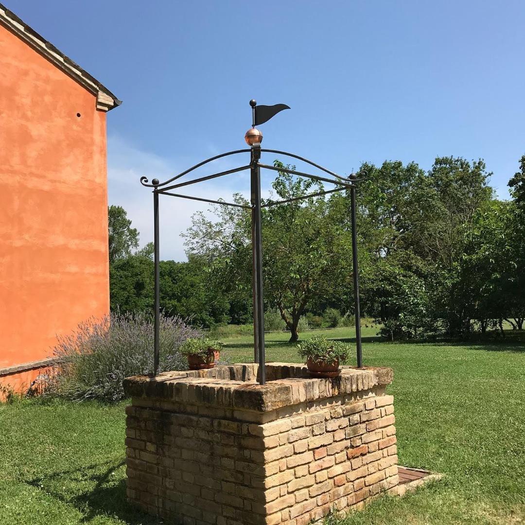 Agriturismo La Sorgente 卡梅拉诺 外观 照片